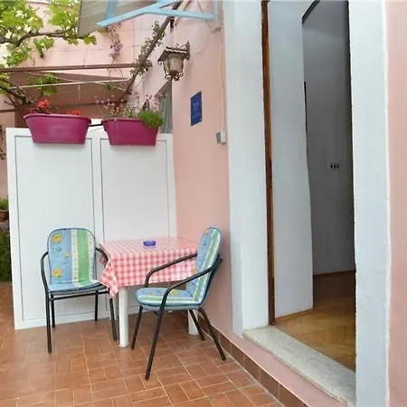 Ivan Apartment *
